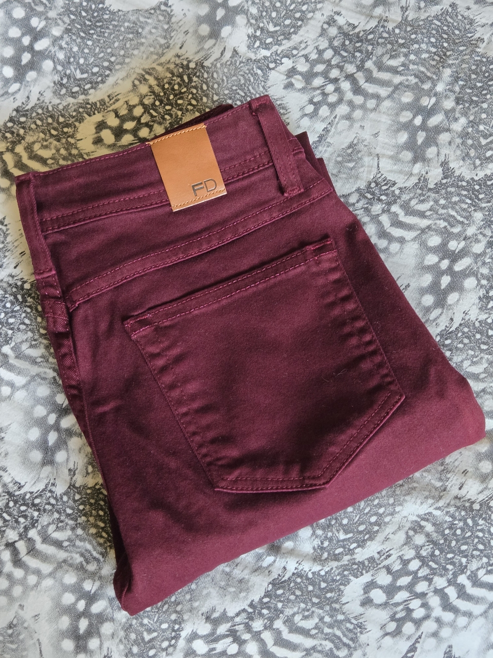 NWT Fran Denim Julie Women's Skinny Jeans In Maroon Size 29